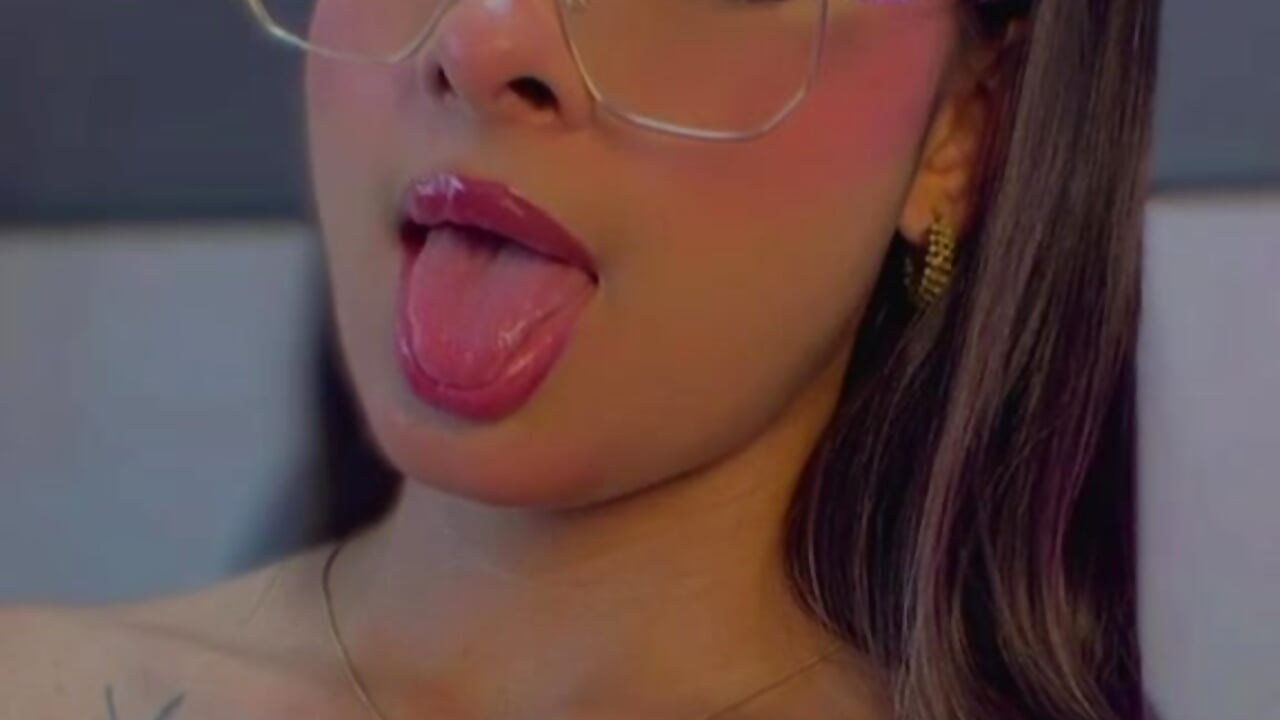 hey dear - video oleh dulce_glow_ kamera model