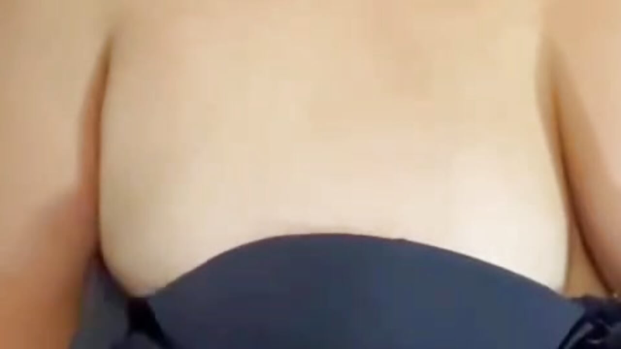 For you – video od webkamerové modelky evelin_cooper_