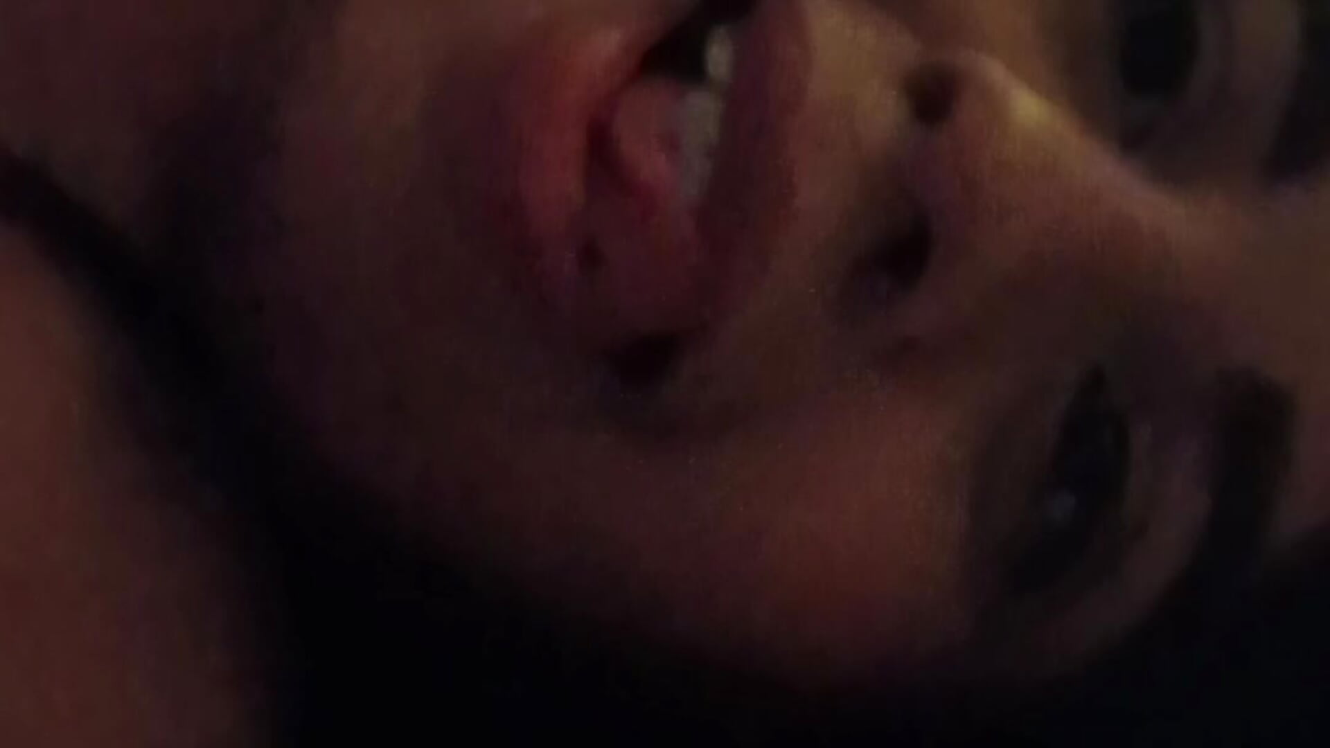 Yummy – видео вебкам-модели Solange_686