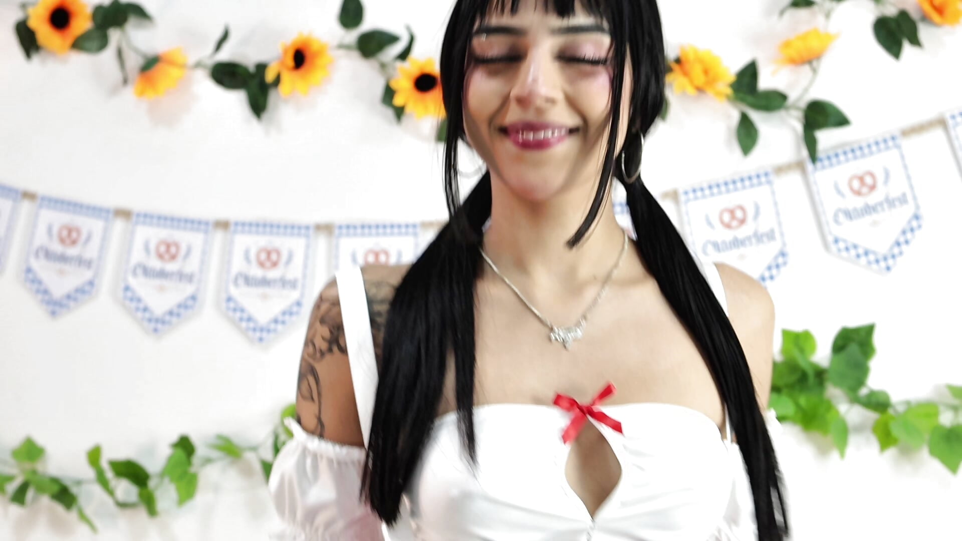 🔥 The Queen of Oktoberfest - vídeo de la modelo de cam kira_dll