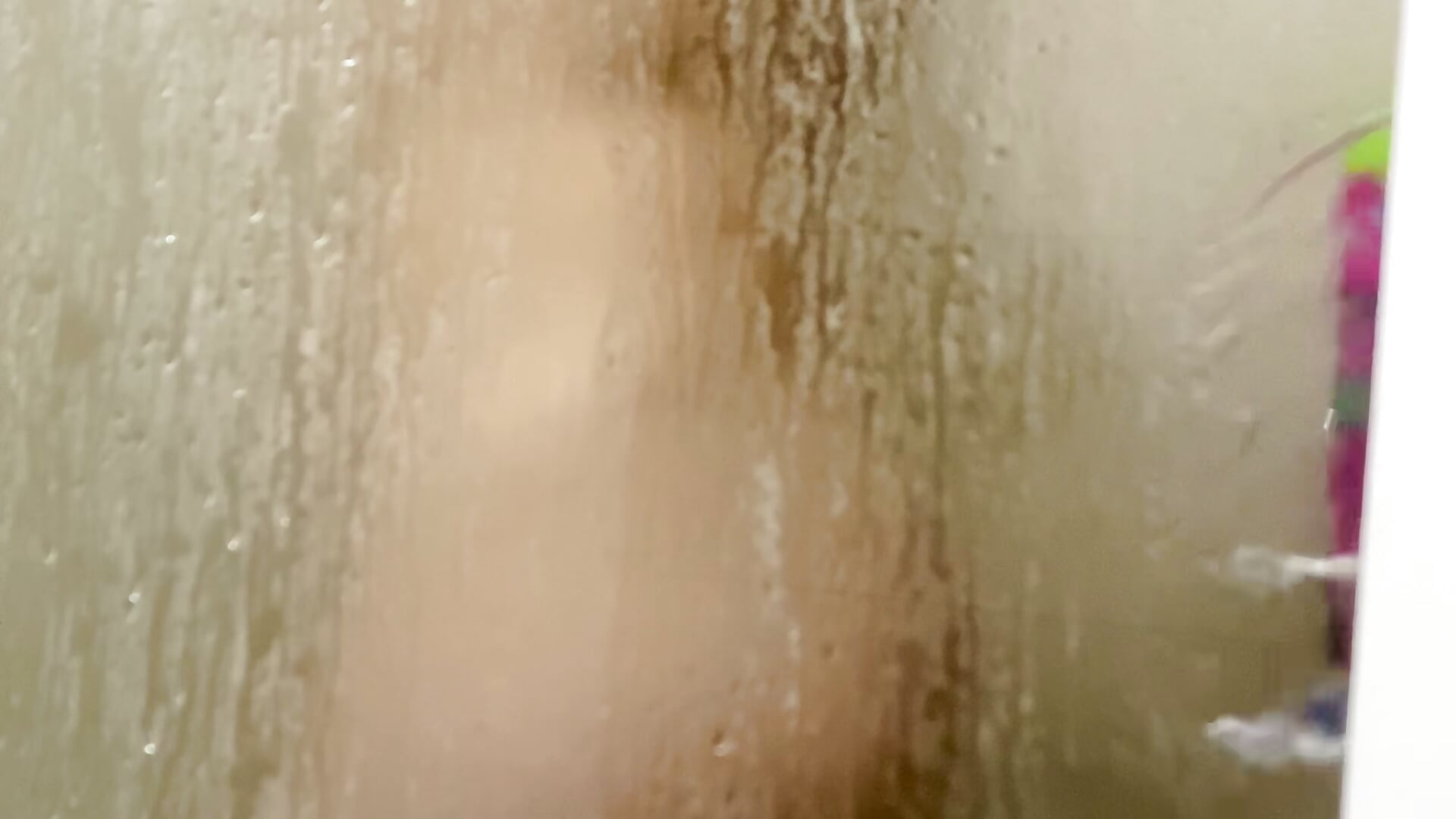 Take a shower with me 💦 - Vídeo de Dreanaa, modelo de vídeos