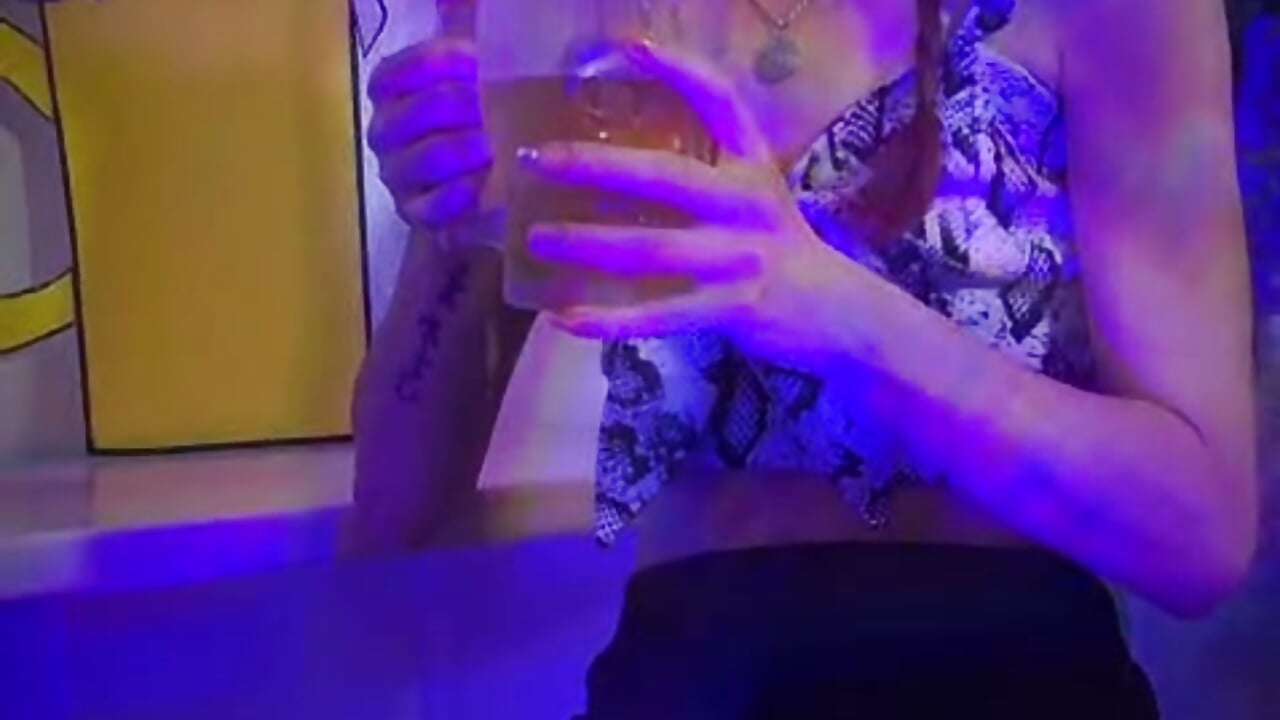 Come and let's celebrate this day together!! 🎊 Don't miss out on my new content 💦🍺 – видео вебкам-модели VaaleeryMoon