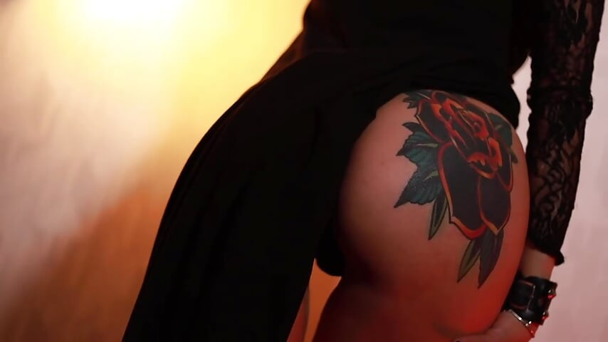 Discover my whole body❤️ - video by im_merlina cam model