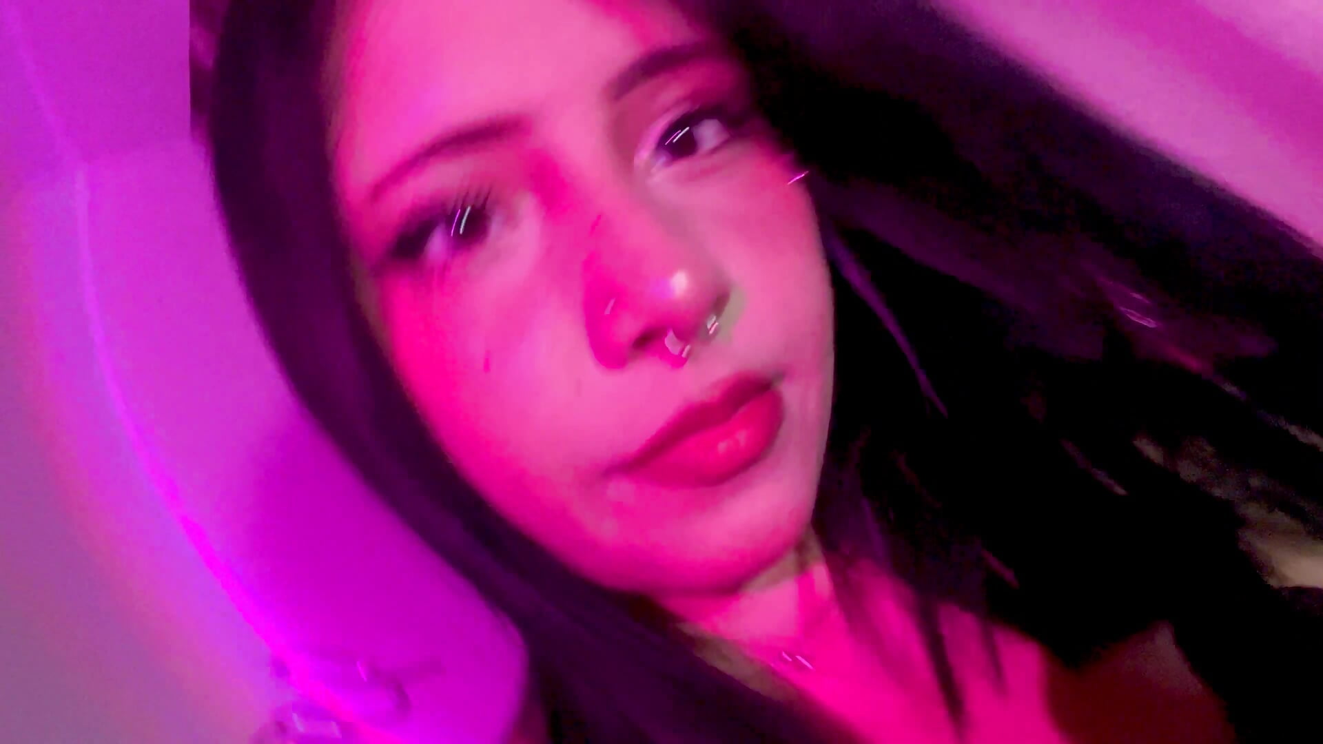 Hello, I'm happy to be back 🥰 – video od webkamerové modelky Its__Alice