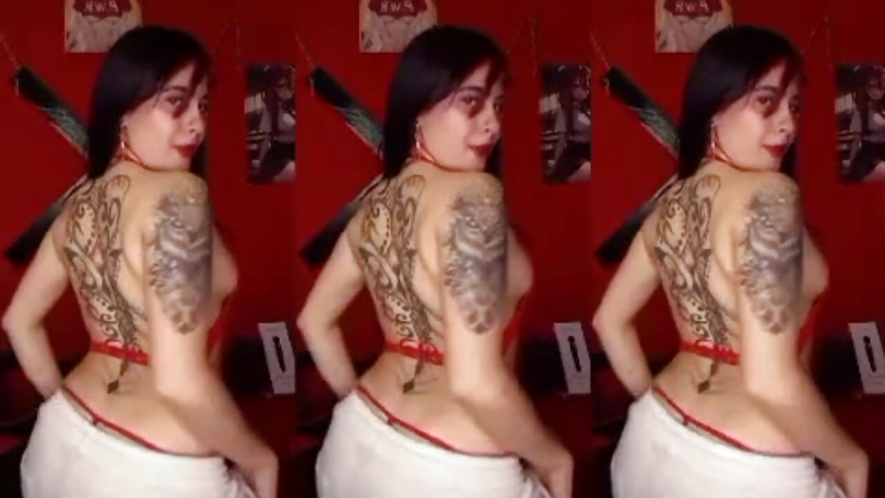dancing sexy - video av Bombomks cam model