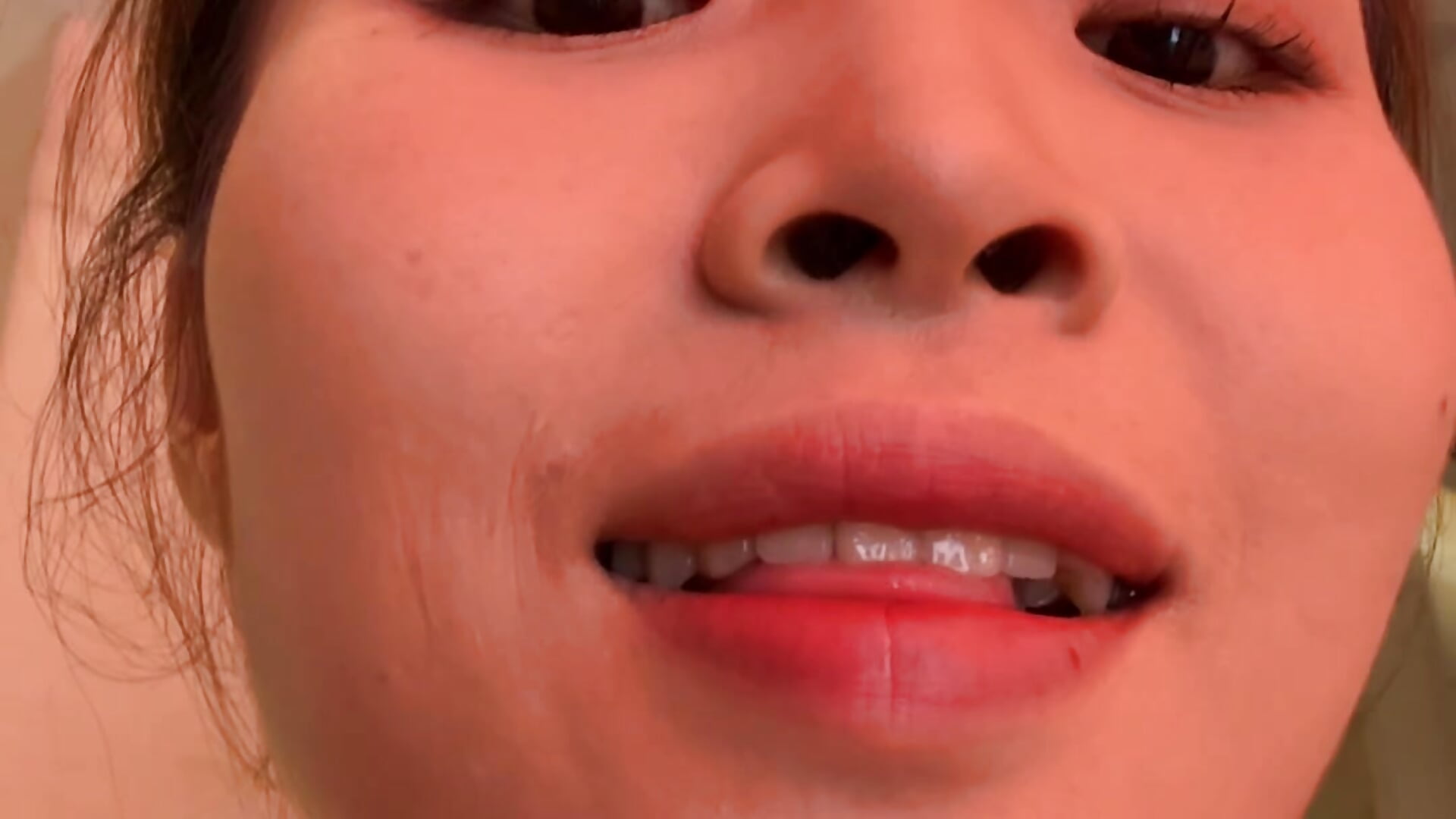 宝宝们 保护好自己 别被搞笑女镜头霸凌 - video by Mimiluv1234 cam model