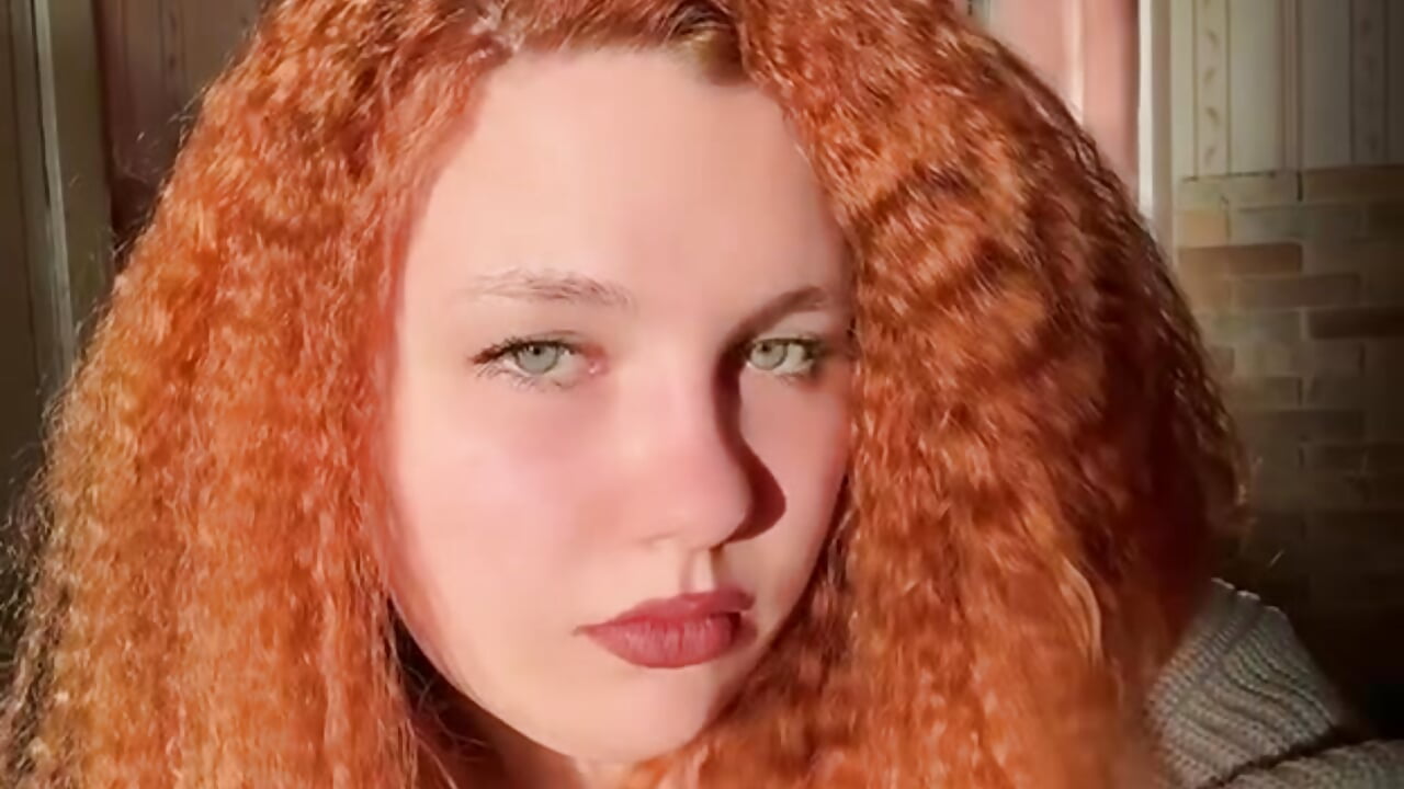 IMG_0735 - vidéo du modèle de showcams Aillia-Rous