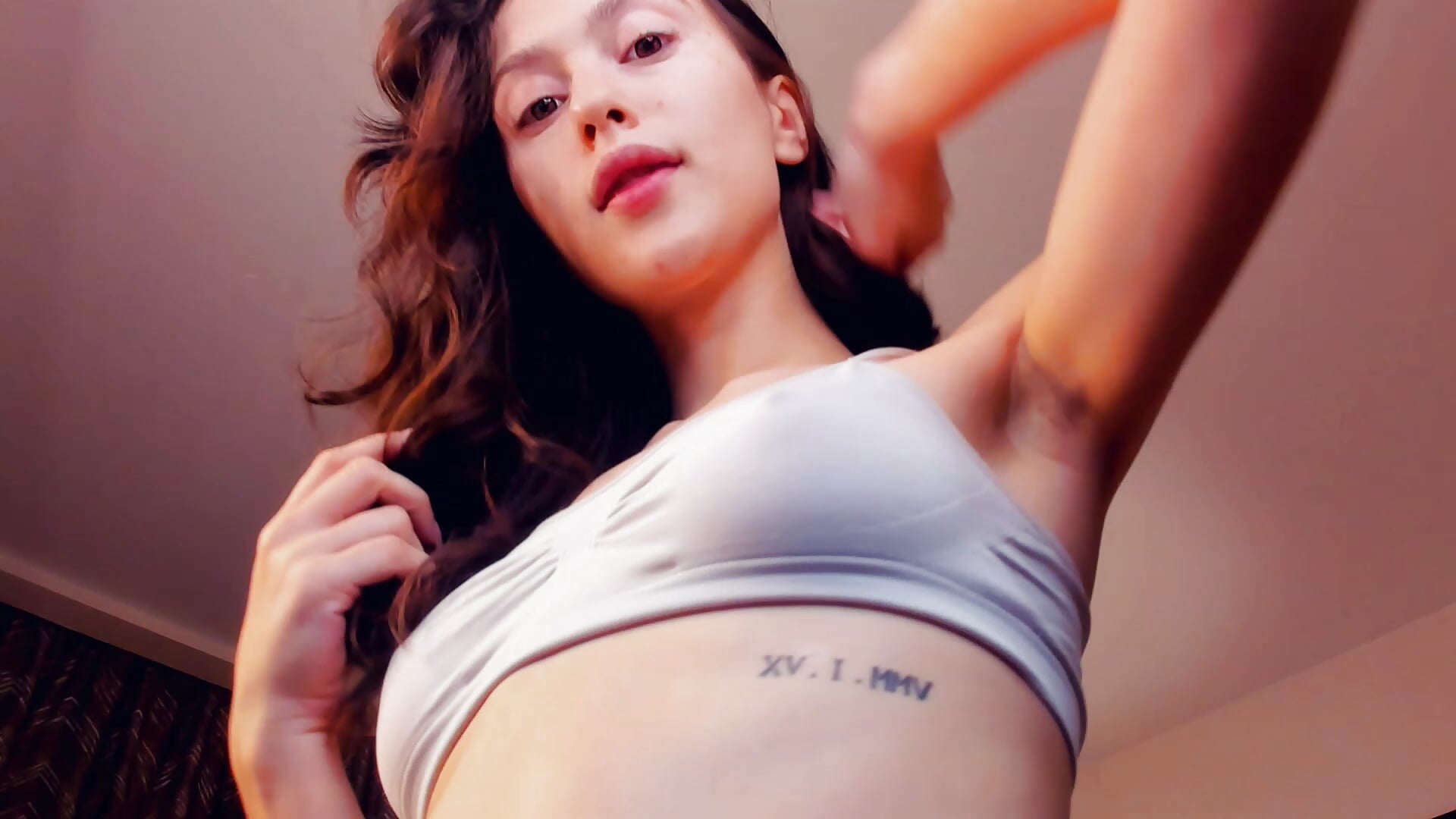 Tattoo - video LibbieSchworm kameramallilta