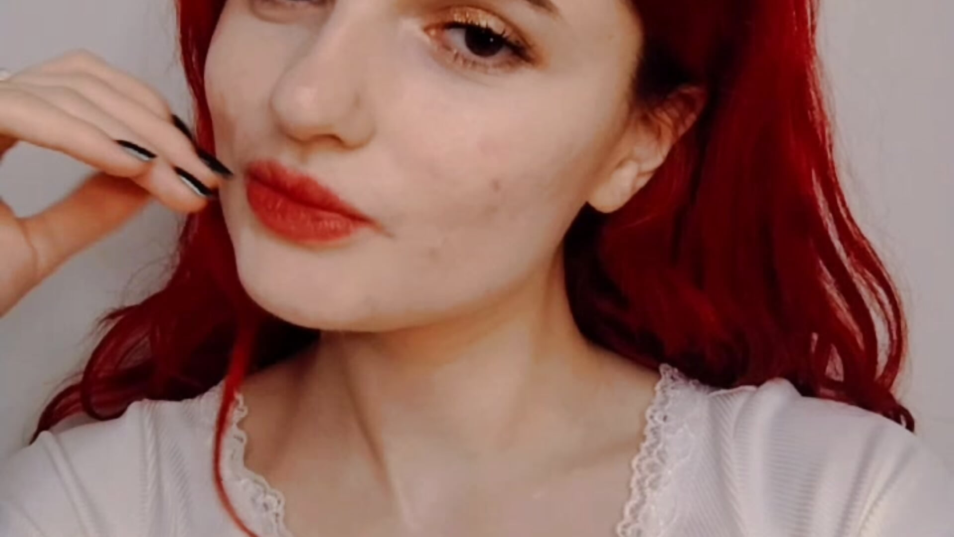 light flirting and smile😊 – video af kittylunaa cam-model