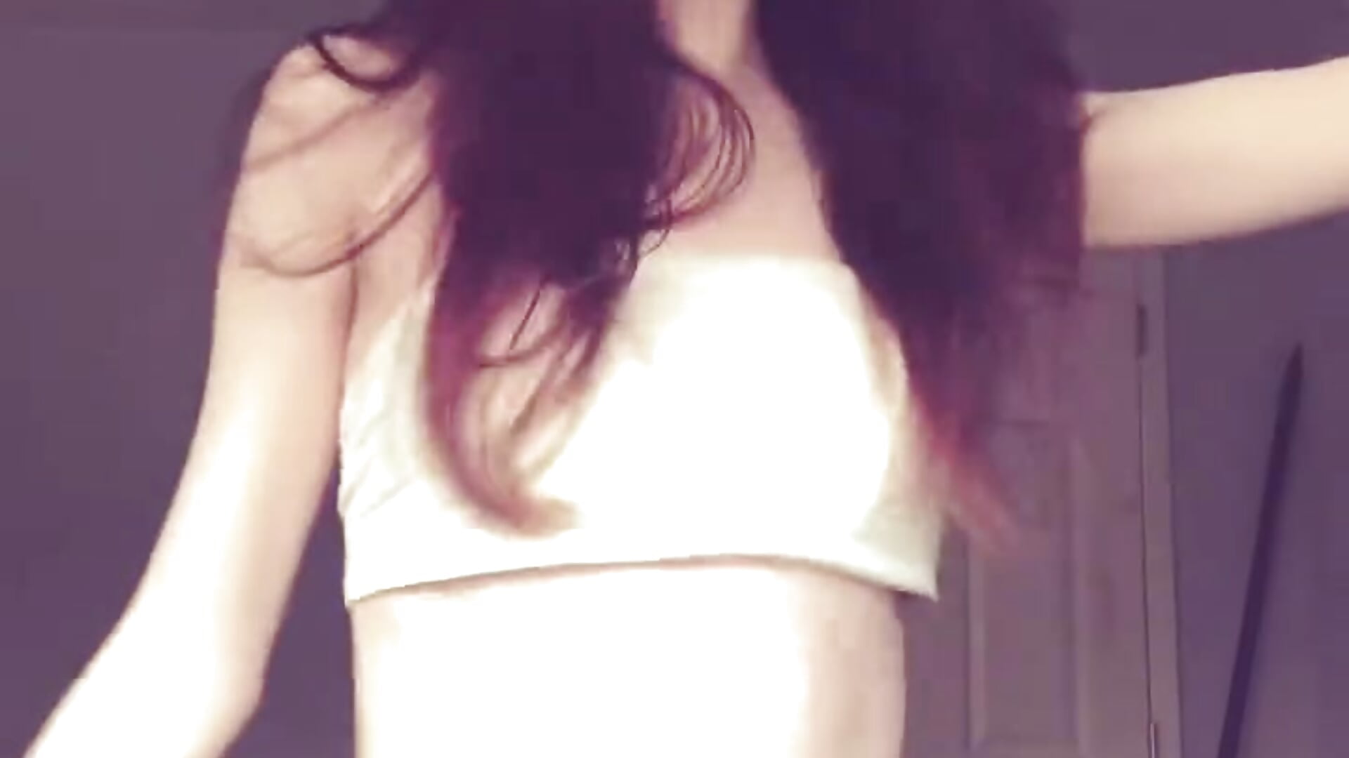 v12044gd0000d9bdnq7og65q5sdkm4u0 - vídeo de la modelo de cam Munchkinbaby72318