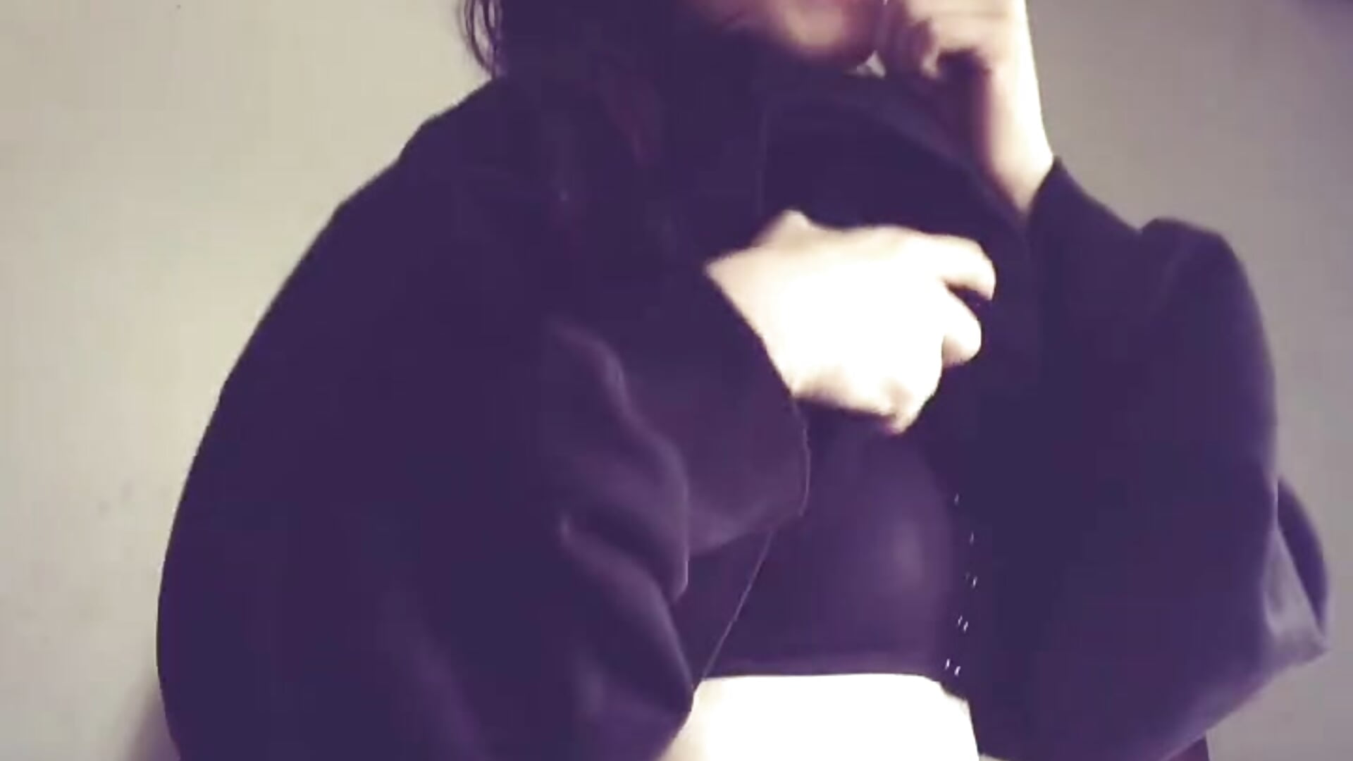 Modest twerking