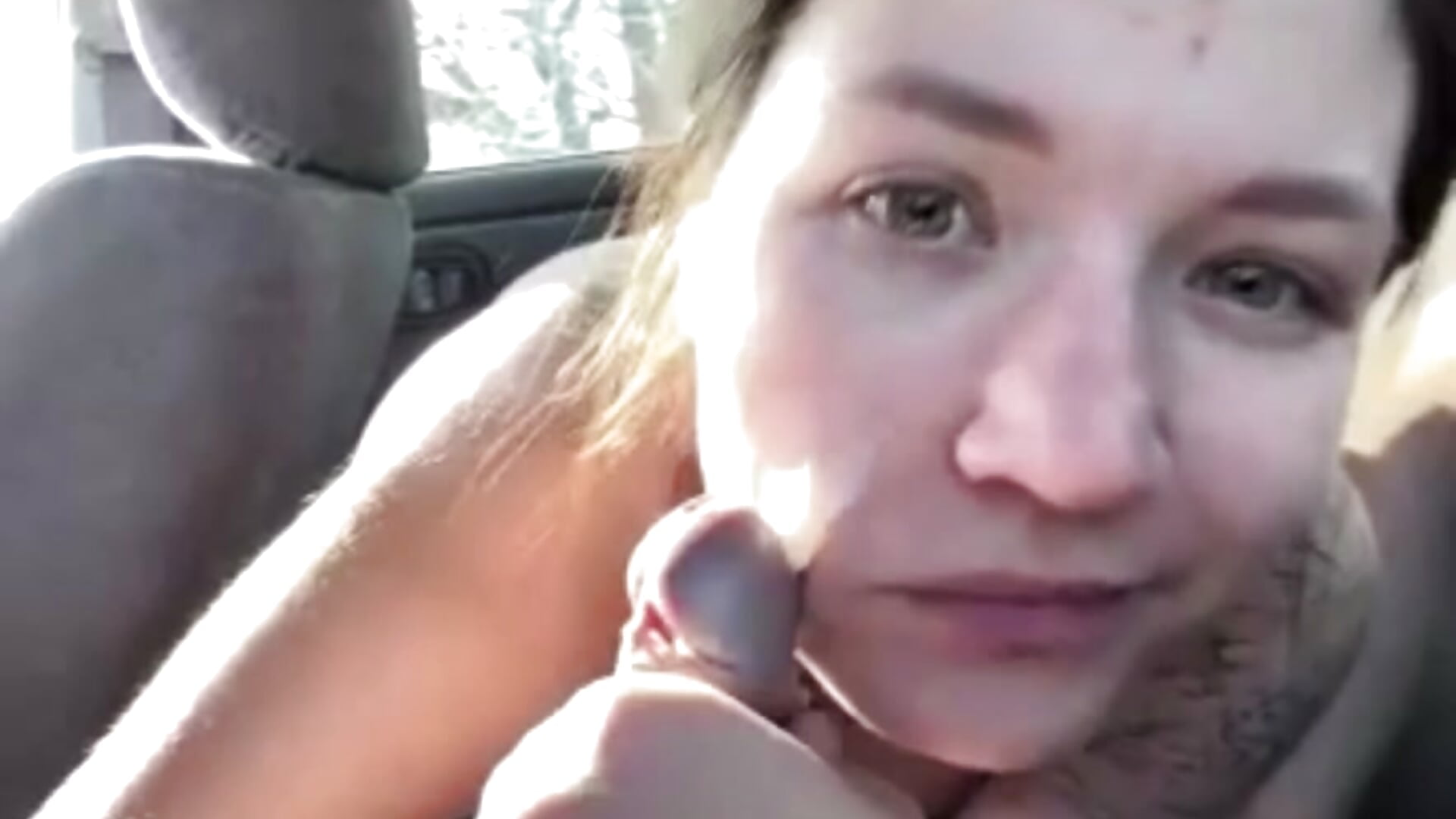 cum on face in car💦🚘