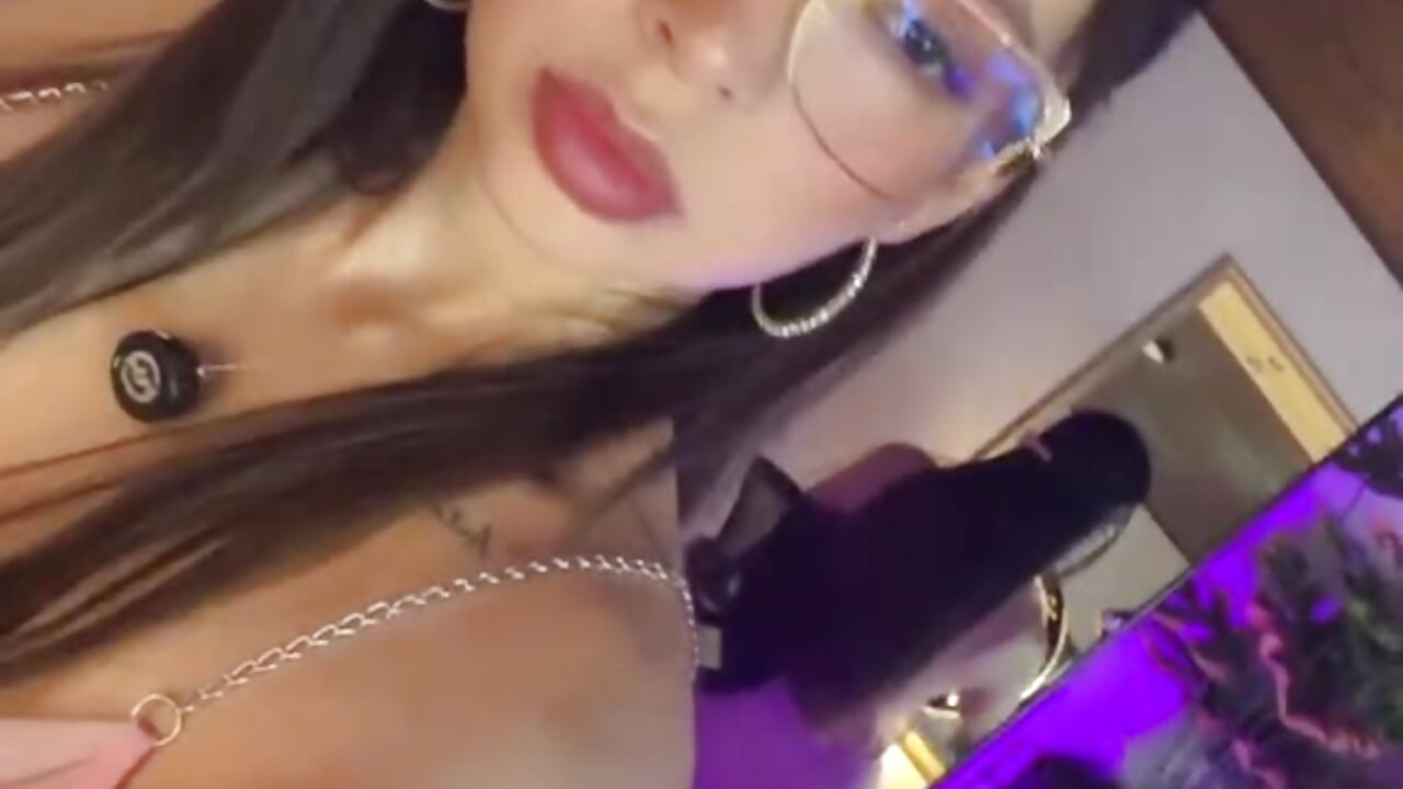Sensual and passionate 😏🥵❤️‍🔥 - video by Gabbie_Danger cam model