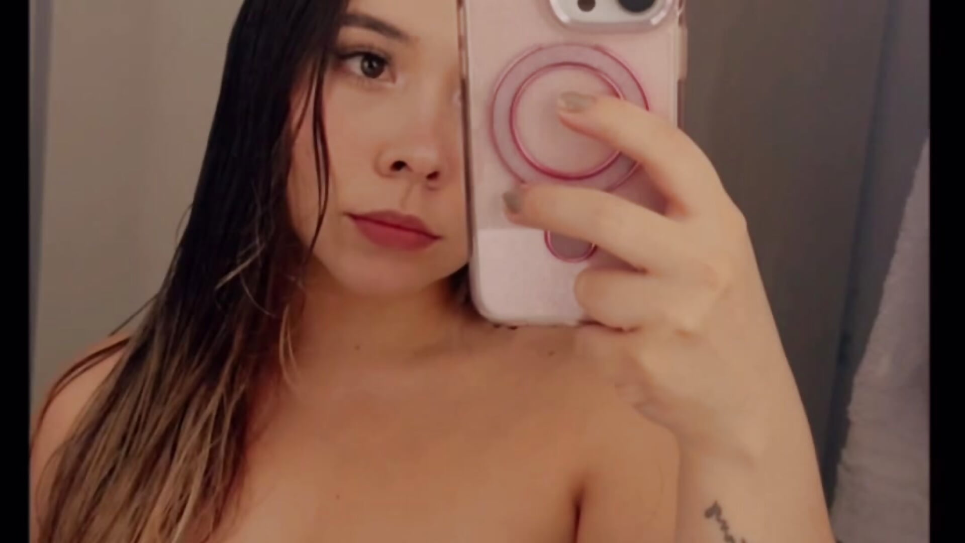 A648FF95-12D3-4FDC-9E26-ECF3A4470DAD - video by ValeriaRubio cam model