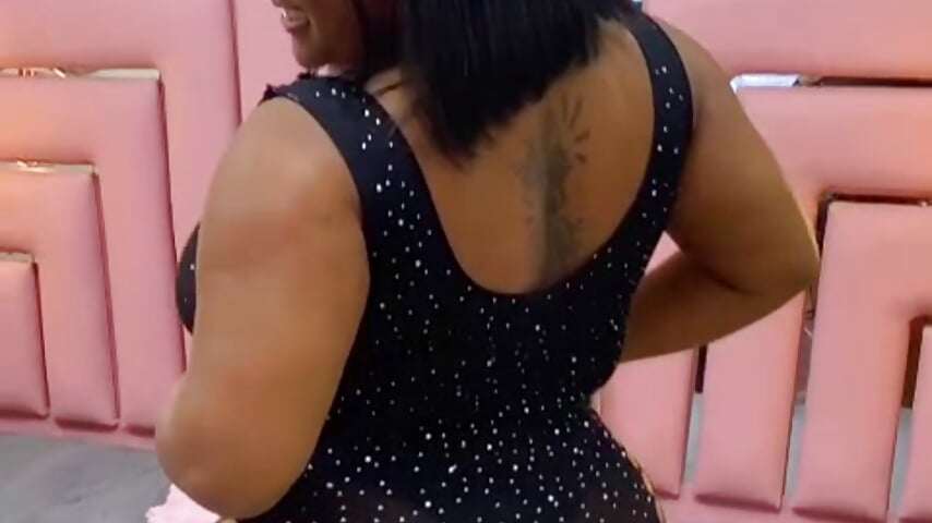 tender face, lustful thoughts not suitable for the weak  🔥🥵 - Vídeo de Luu_Adams, modelo de vídeos