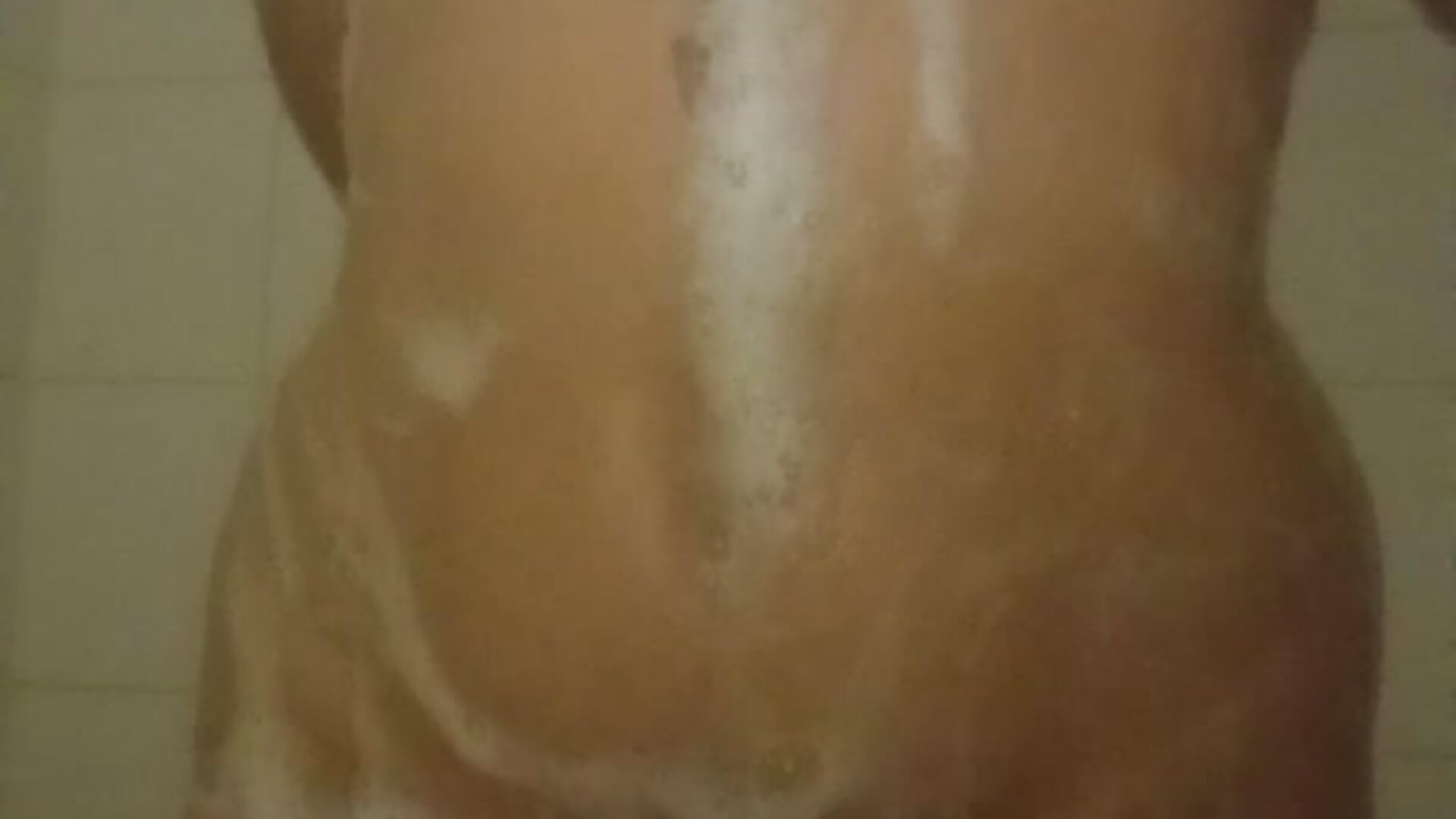 brincando com espuma 🧼 - video by nyx_got cam model