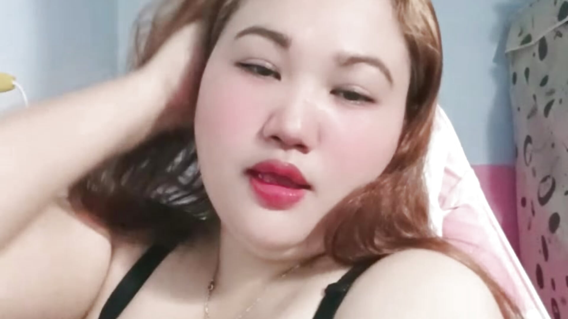 1000006674 - video yunahkim kameramallilta