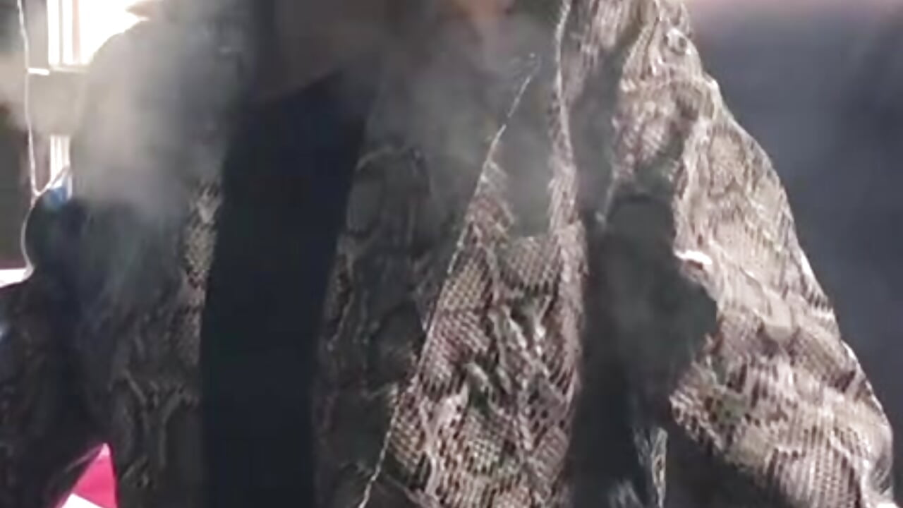 smoke - video av RiannaBrown cam model