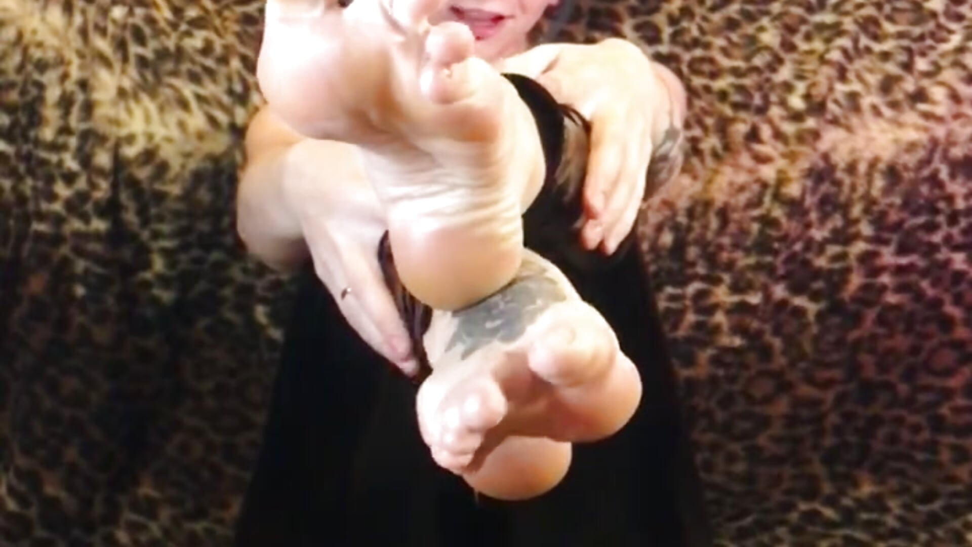 My sweet soles - vídeo de Sansarella modelo de câmara