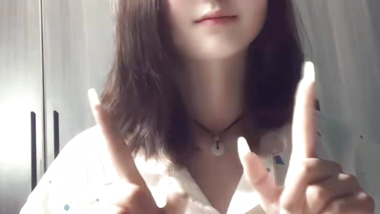 手势舞 - video oleh Xiaoqing00 kamera model