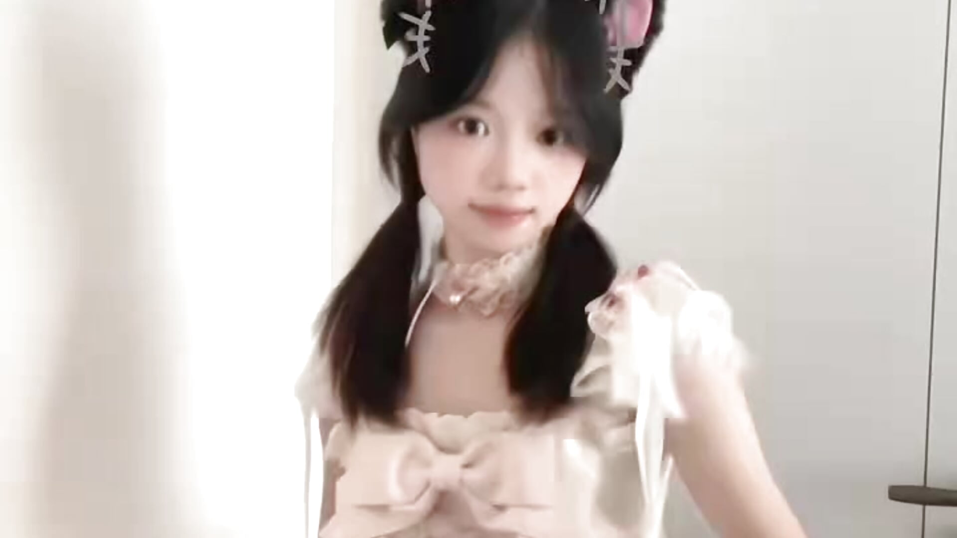我来 变个装 – video af Yanys521 cam-model