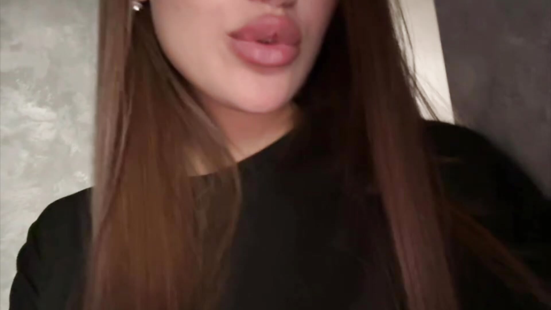 New lipping 😁 - vídeo de LiseVener modelo de câmara