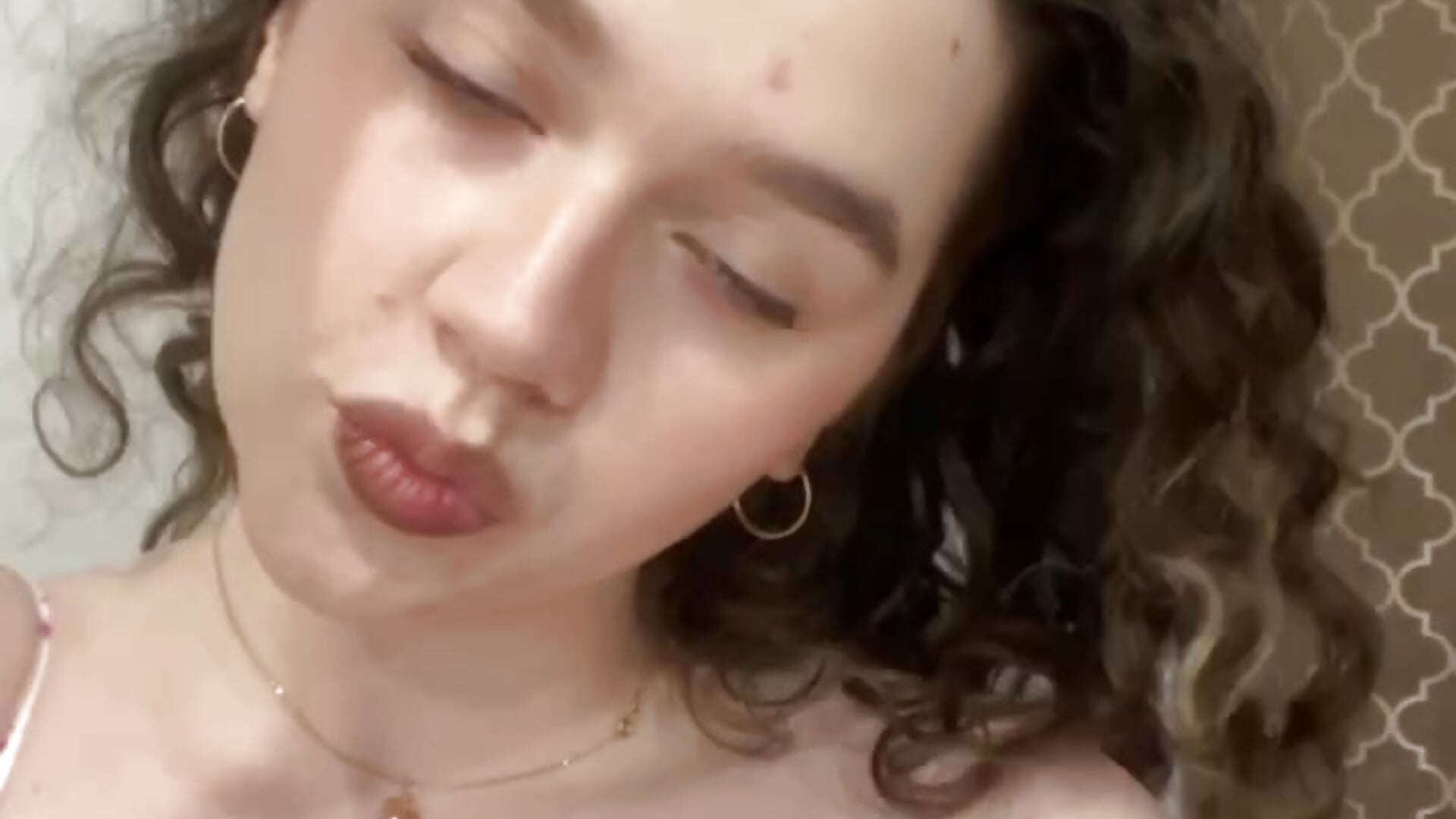 me - video oleh ellymoors kamera model