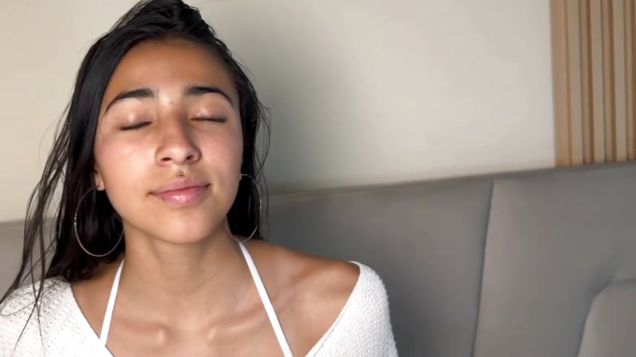 Welcome – video modela na kameri Violett1126