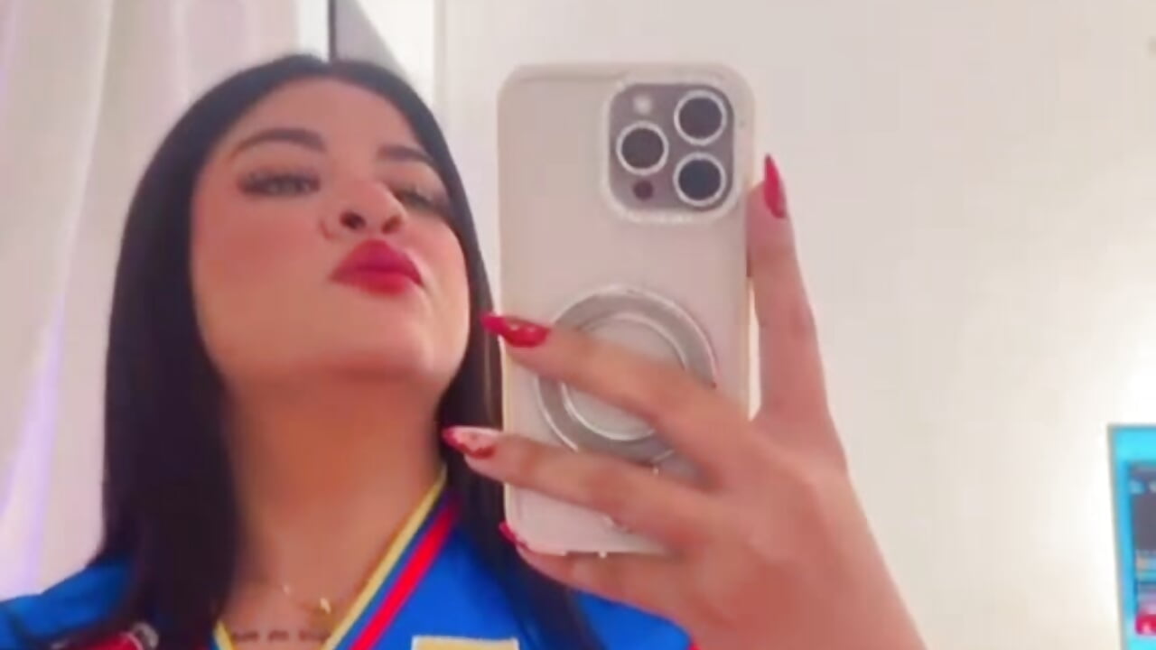 💛💙❤️ - video oleh Katty_West kamera model