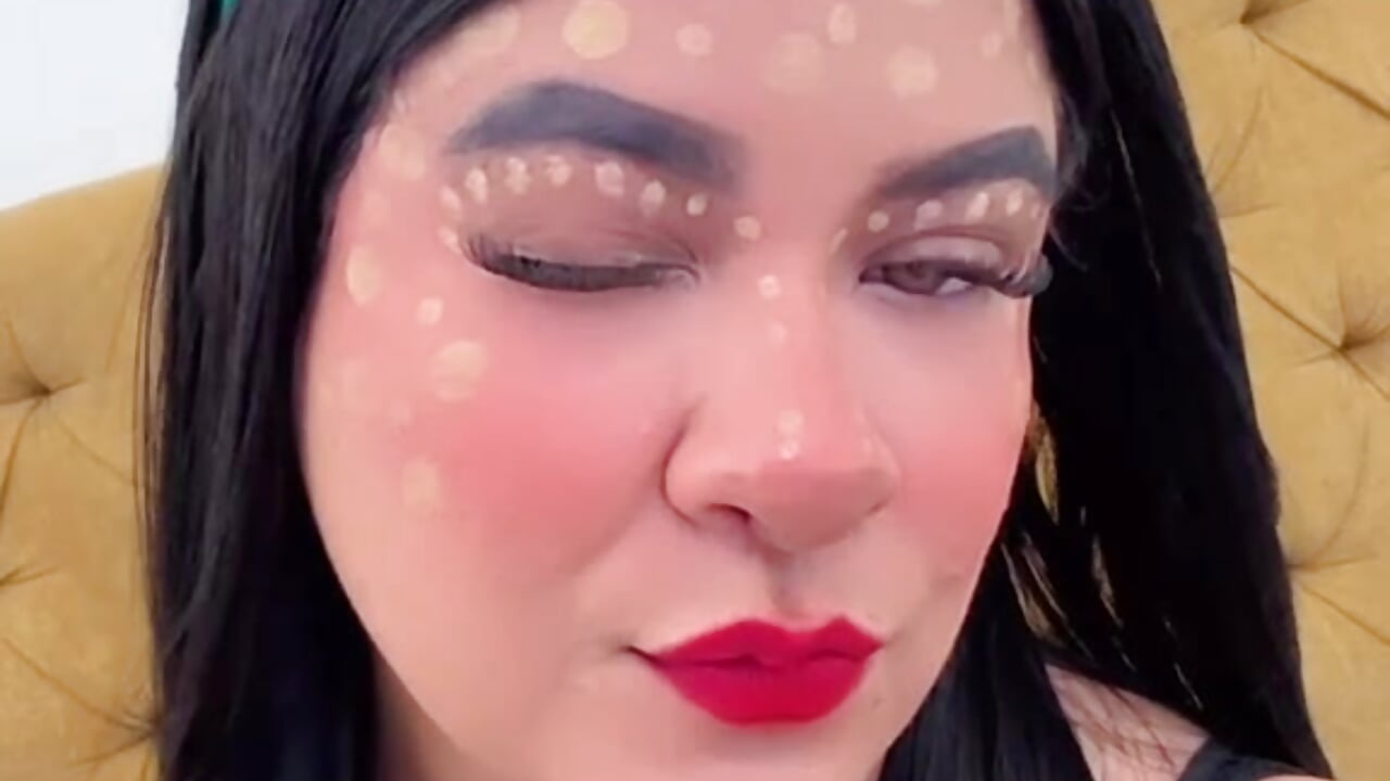 WhatsApp Video 2026-10-15 at 5,09,56 PM - video av Katty_West cam-modell