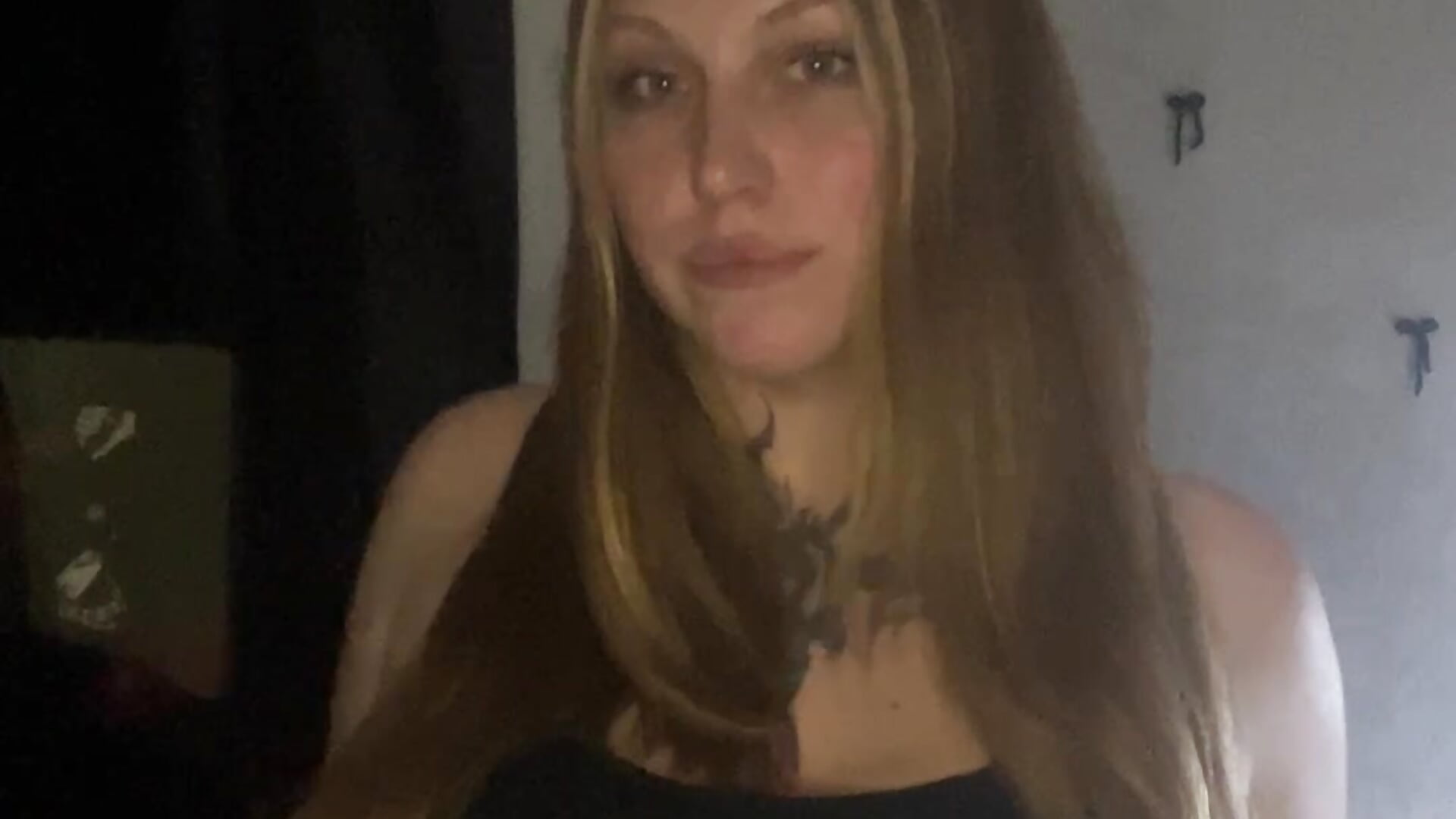 Glad to see you.. I hope you like me :3 - video van LeraGaldon cam-model