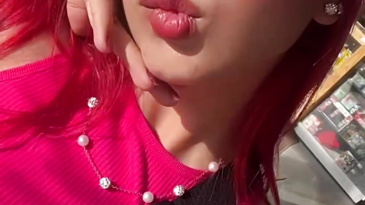 Me 💜 - Vídeo de Amelie_adams, modelo de vídeos