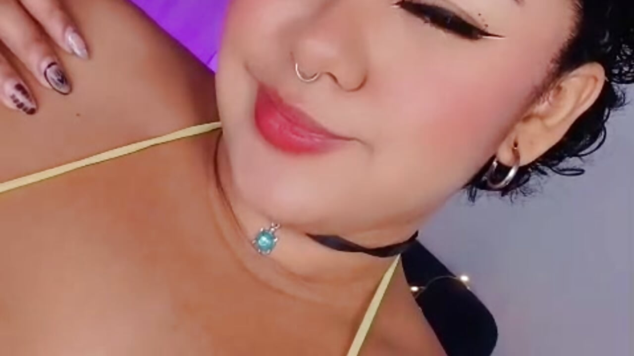 XXL BOOBS HERE - video của người mẫu cam Abbie_corall