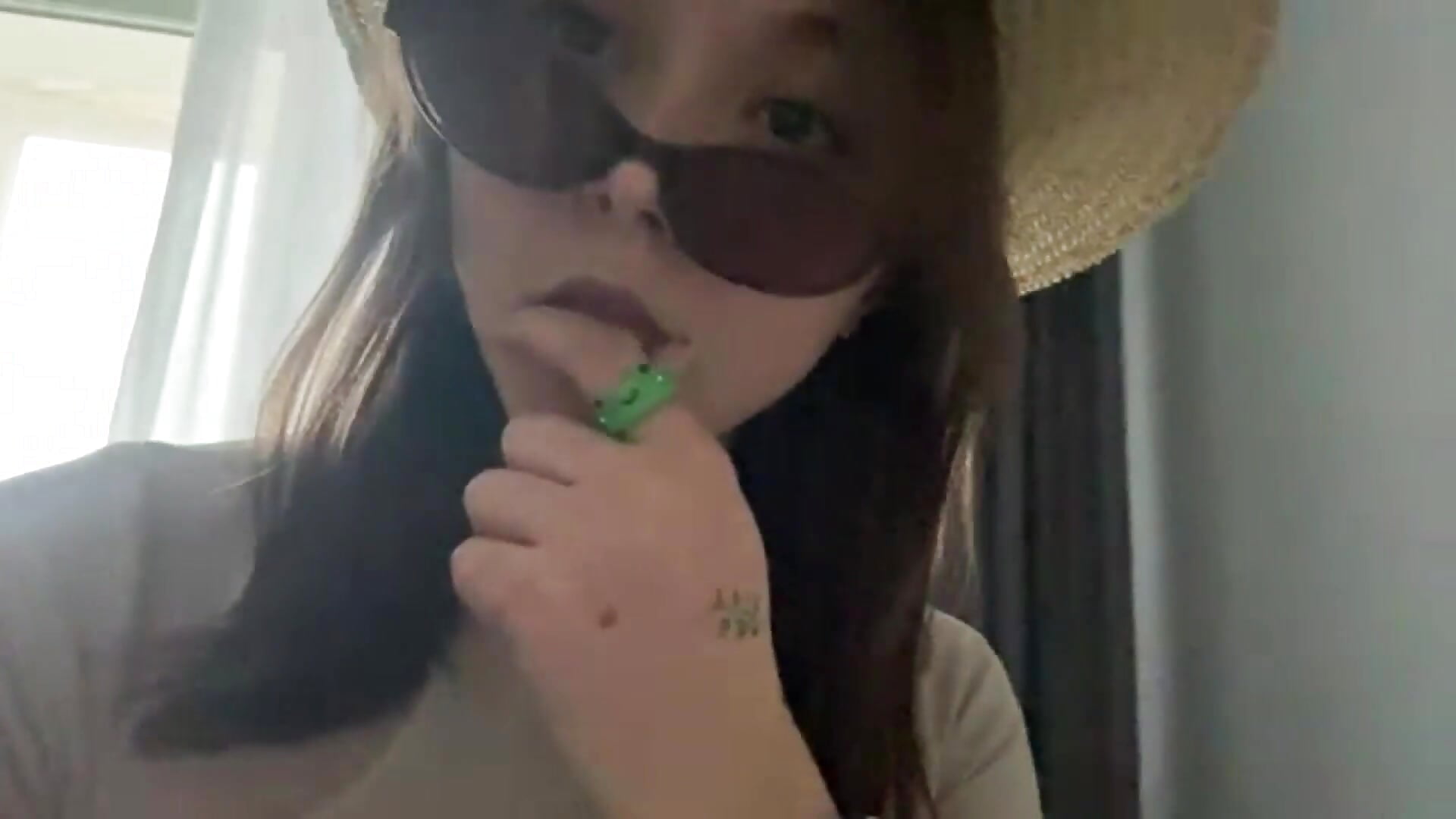 Tease - video od modelky/modela Thyeiysyla