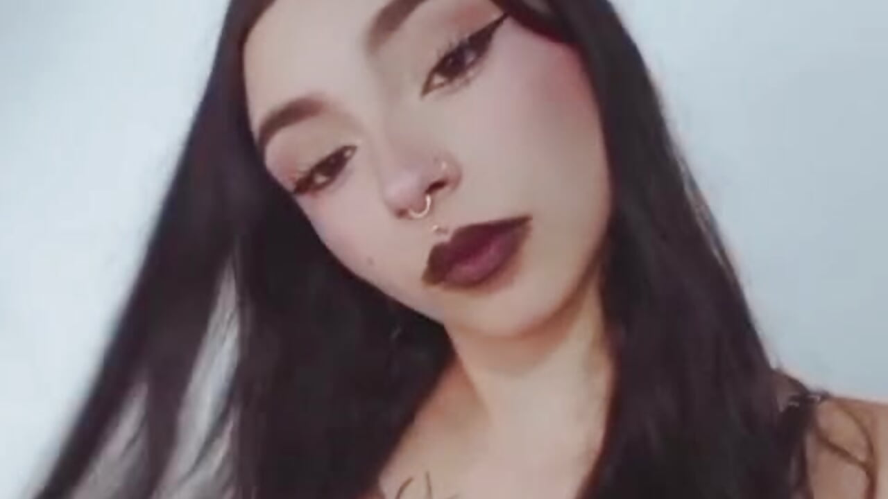 WhatsApp Video 2026-04-08 at 9,22,31 PM - video by Samantha_petite_tf cam model