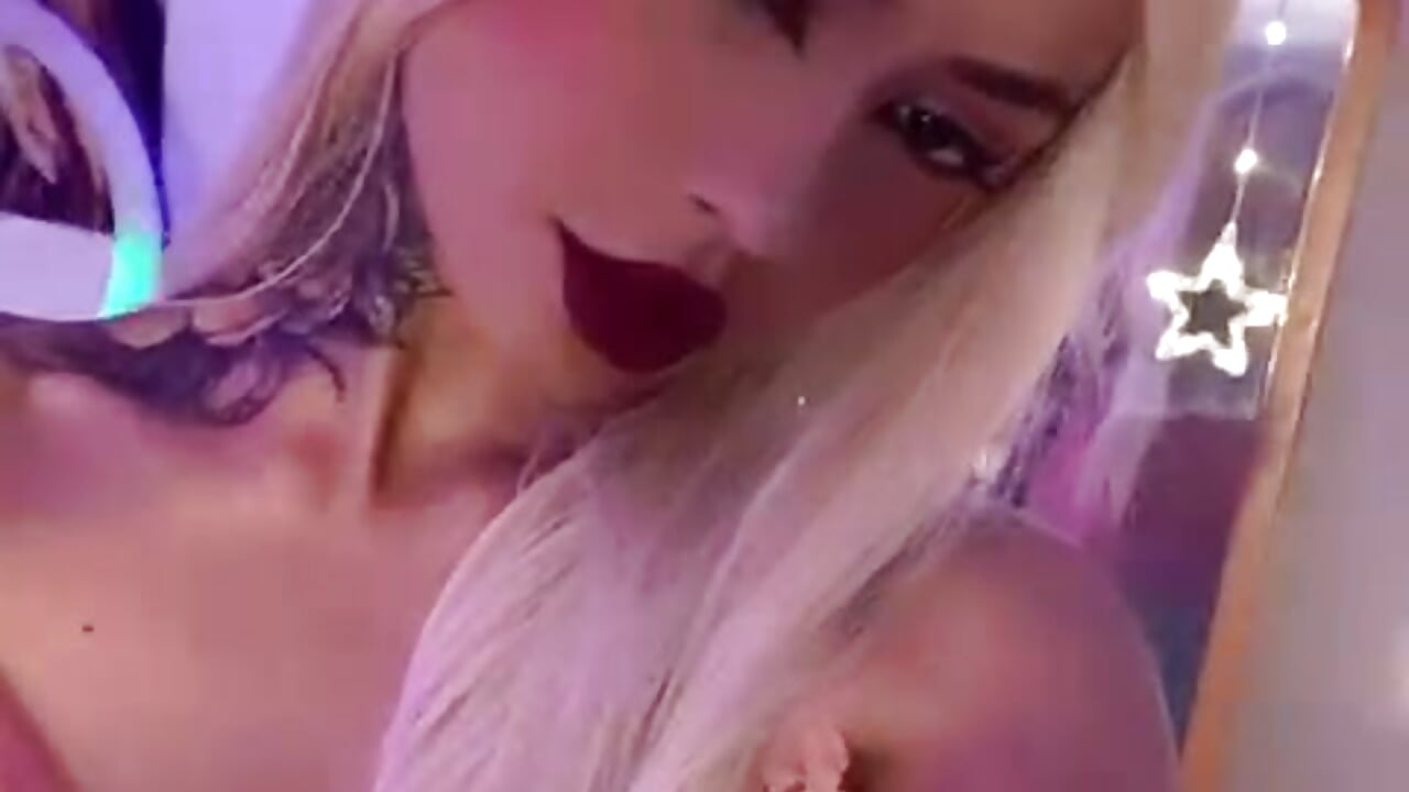 Cloe – video modela na kameri Cloe_Dolls_