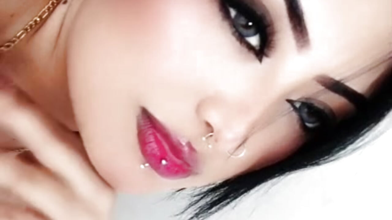 Hey! im sam!!! - vidéo du modèle de showcams Saamanta_rosee