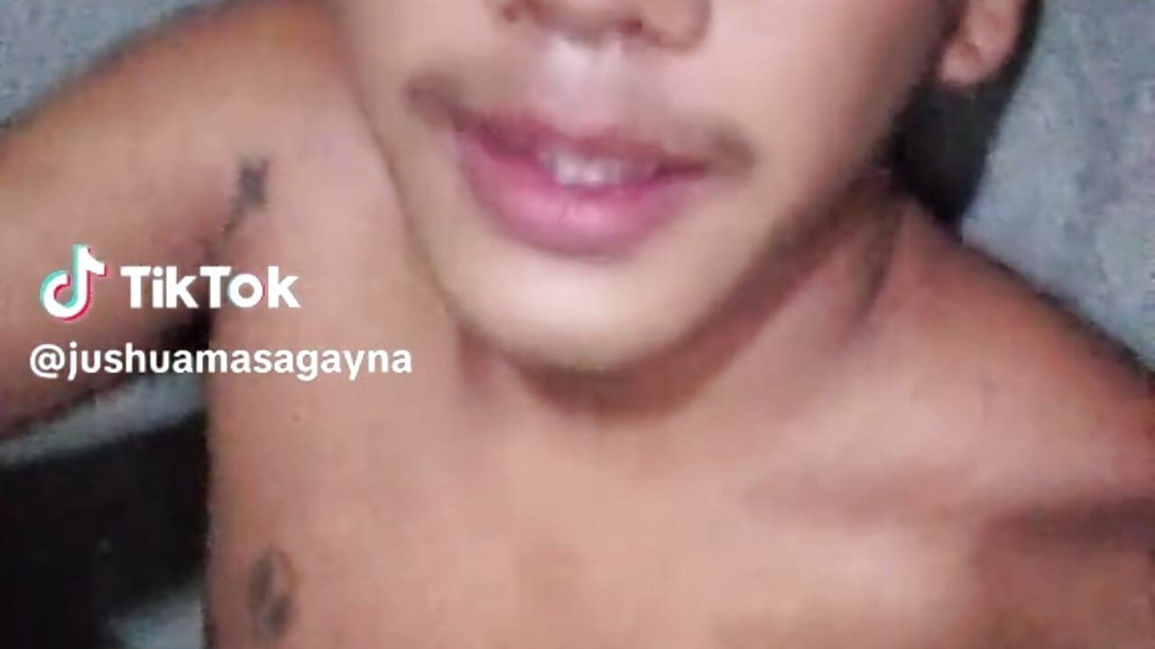 1000047665 – video modela na kameri Parvaiz_josh