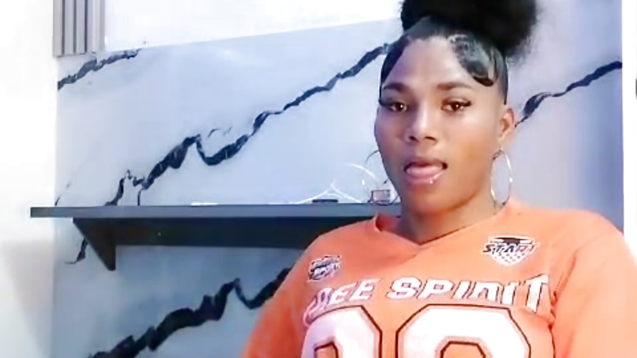 im so fucking hot 😈🥵 - video dani_smiit kameramallilta