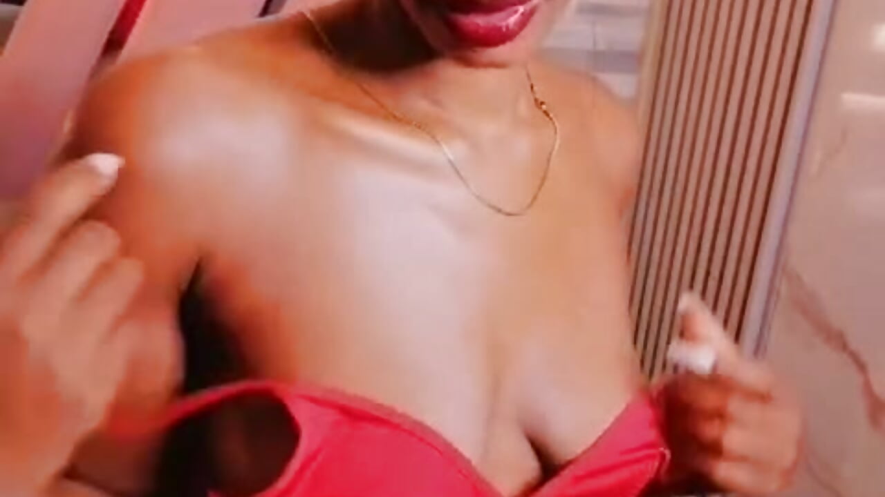 horny girl 😏 - video by sami_duran cam model