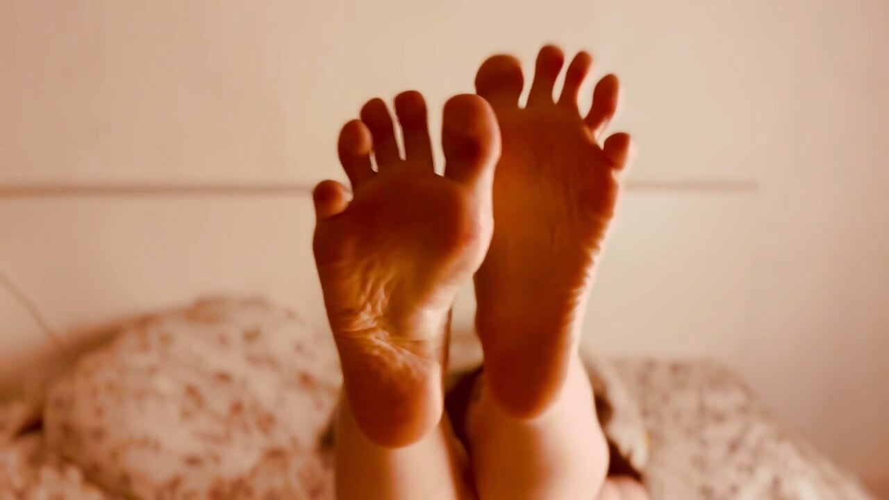 FC ONLY! (Masturbation, Foot Fetish, Topless)
