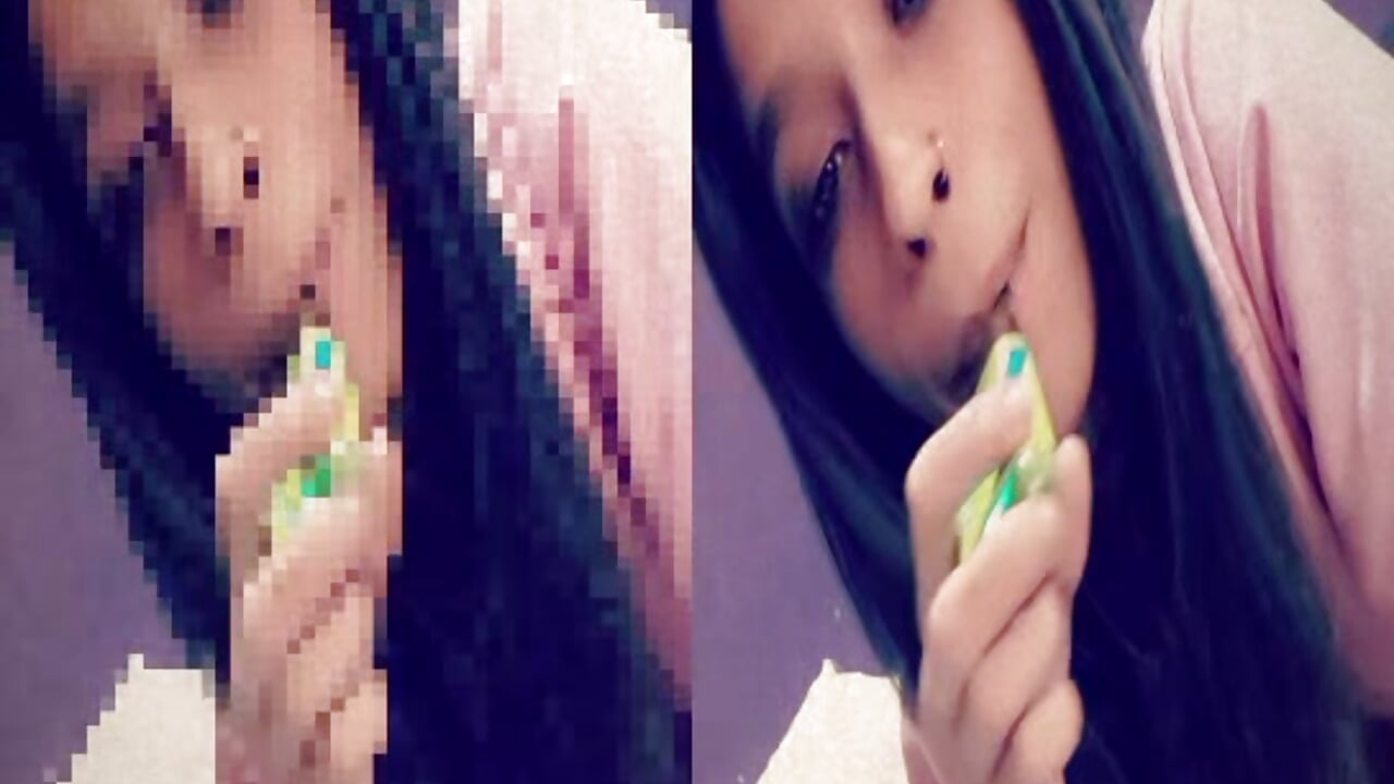 Buy me a new vape or get me a J instead?🤭 - Indianteezerr 캠 모델의 동영상