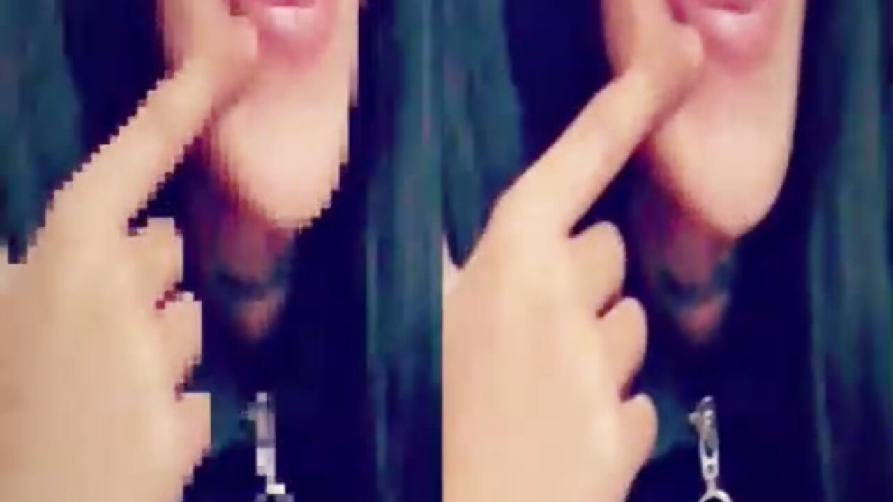 888📿 - video di Indianteezerr modella di cam