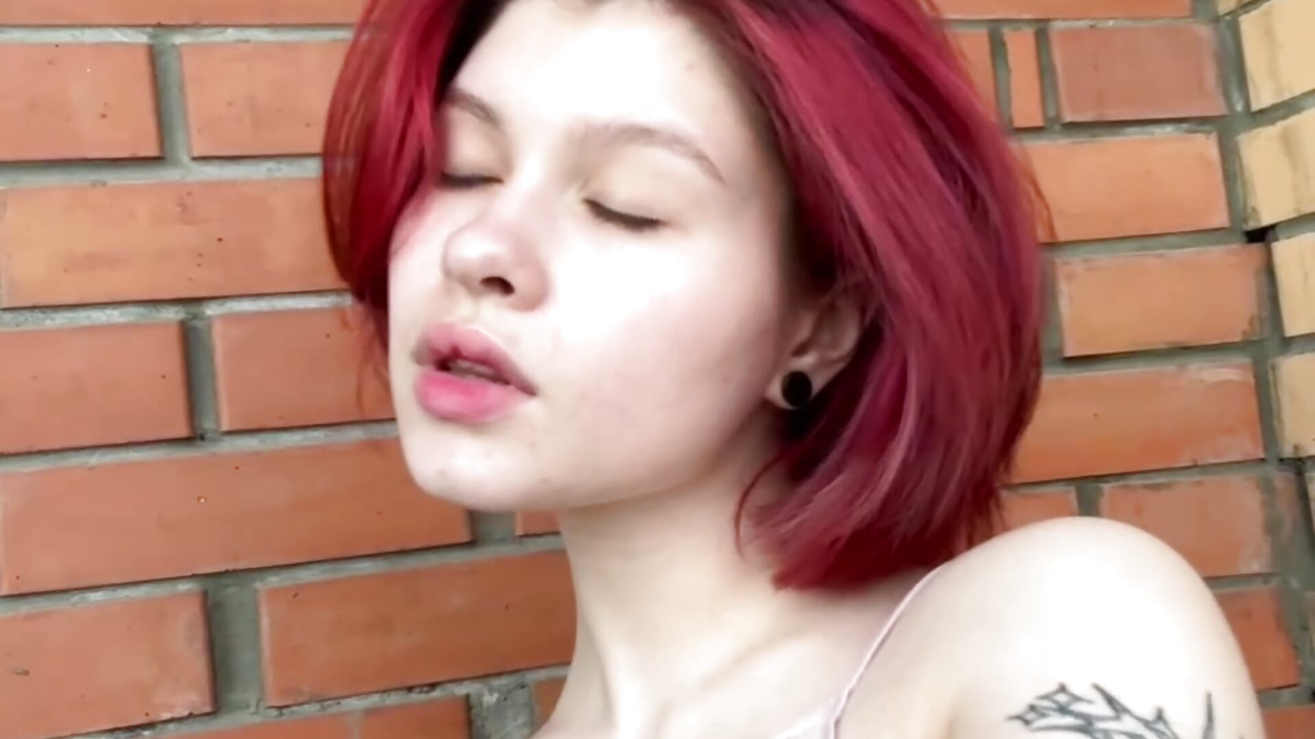 Mood video 2 - video RinaIvory kameramallilta