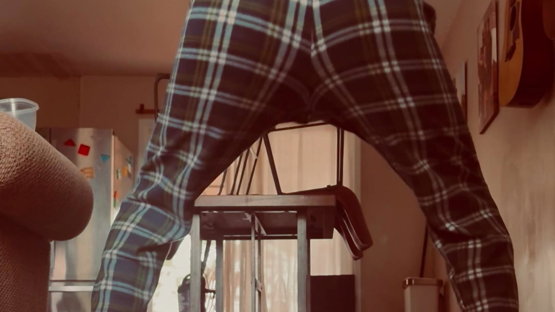 Twerking my big fat ass and showing hole 🥵 - vidéo du modèle de showcams Joedanlavell