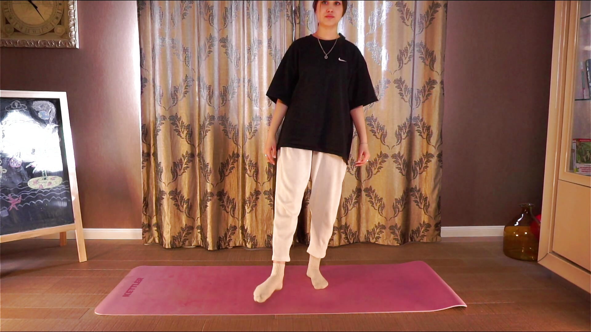 Morning－カメラキャストのNicolWimettの動画