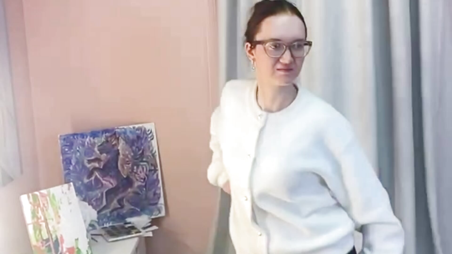 Dance in slow motion－カメラキャストのErmaCurlisの動画