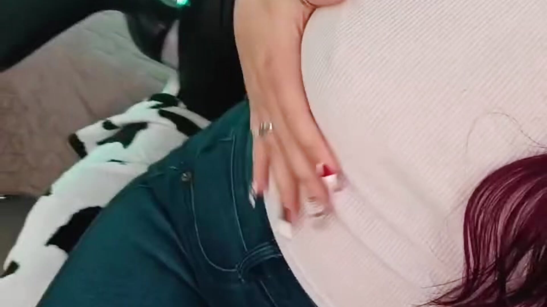 Would you like to run your magicians over my incredible curves? - video av Leah_cherry cam-modell