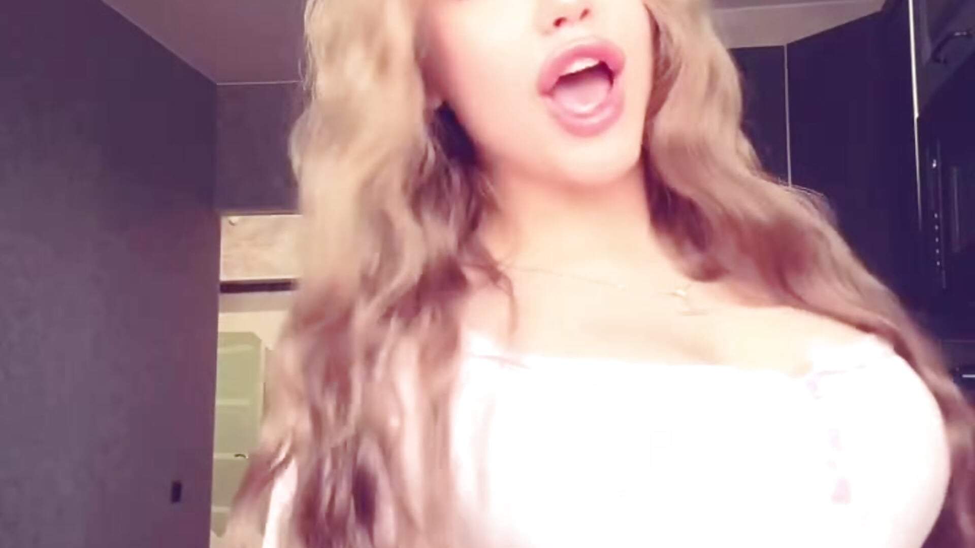 😘 - Vídeo de DelenaRines, modelo de vídeos