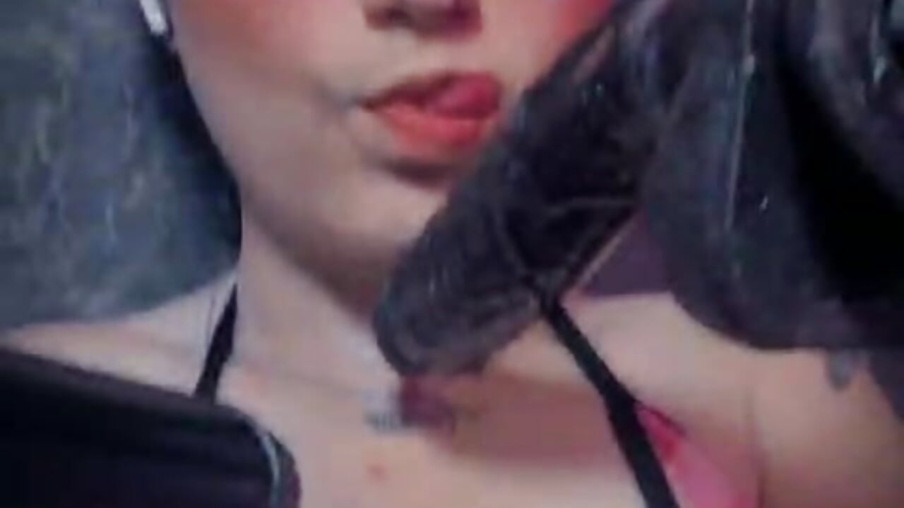 hello hello💕 - video by iza_grey cam model